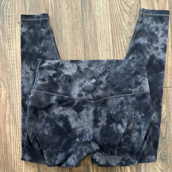 lululemon  28” Tie-Dye High-Rise Leggings Align Pant Diamond Pitch Graphite - Picture 6 of 14